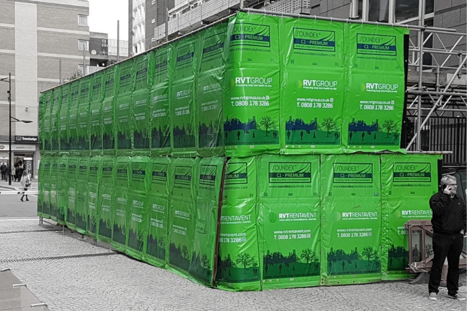 C1-Curtains-around-chiller-units-1