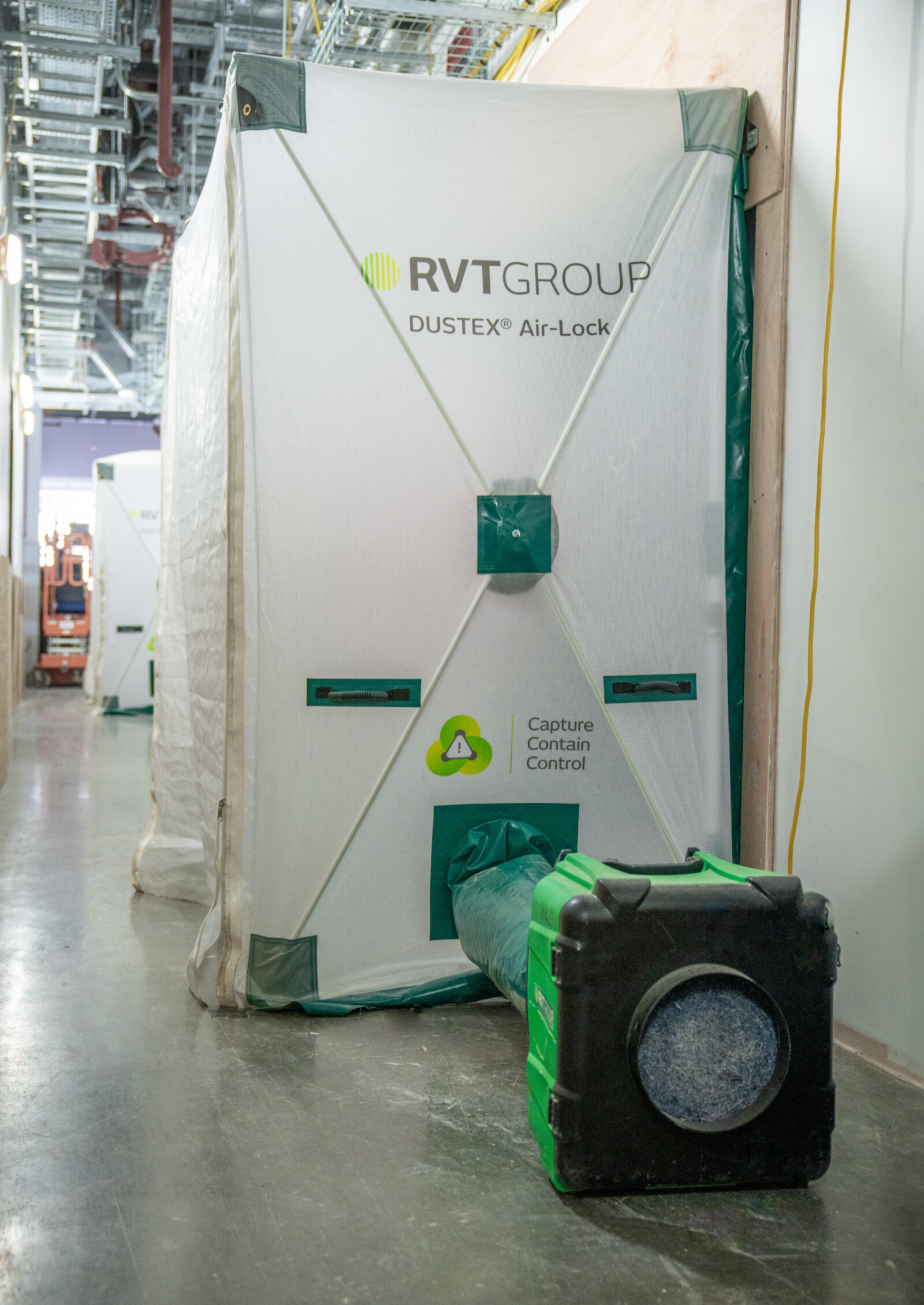 Dustex Airlock and raptor dust extraction on a live site