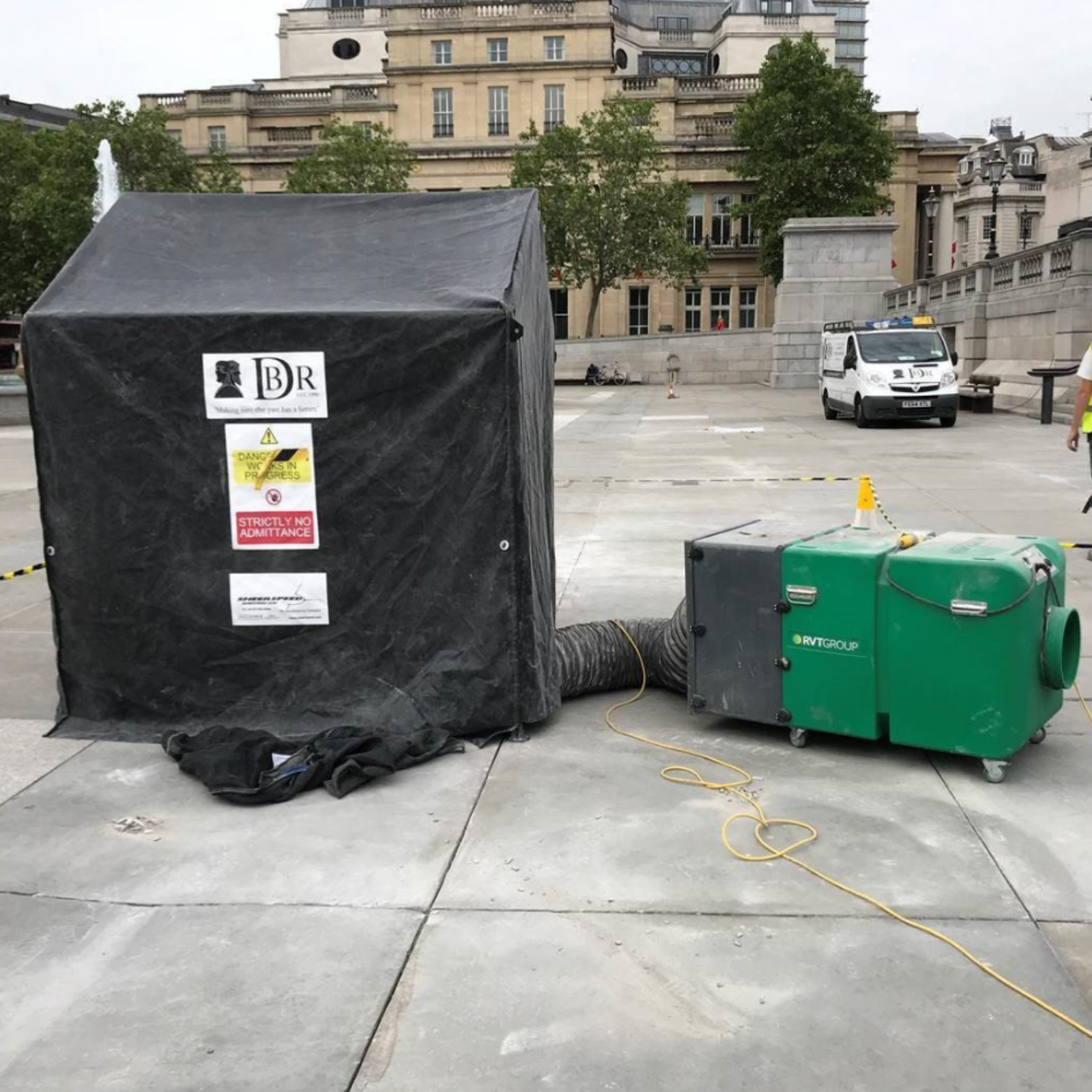 Dustex DustMaster Pro extracting dust during stone cutting near Nelson_s column, London