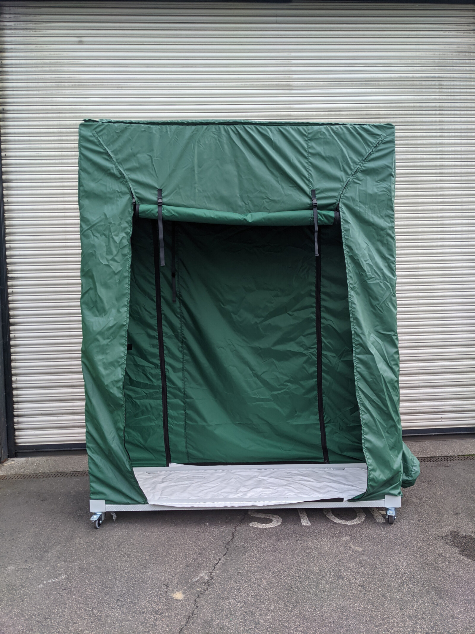 Dustex Mobile Containment Unit dust enclosure typical set up