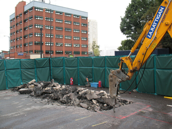 Soundex-Quilt-construction-site-digger