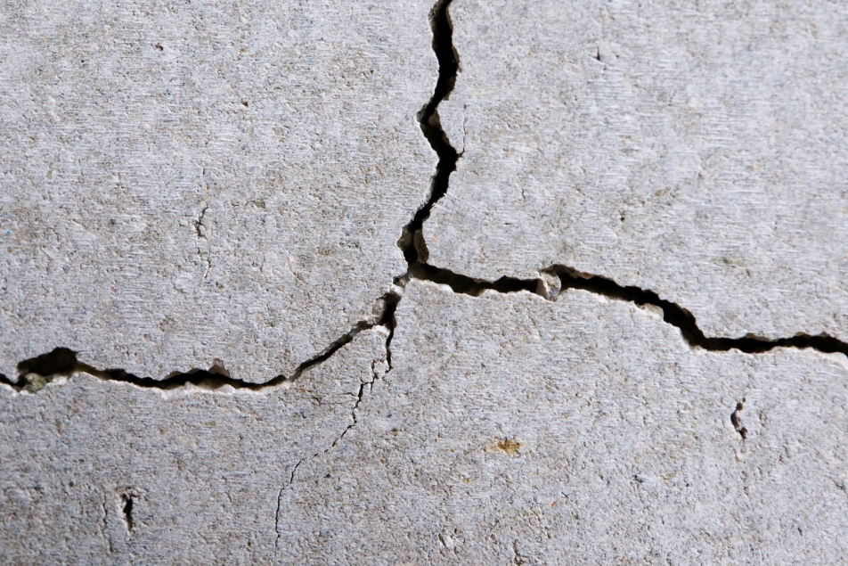 Crack on external wall