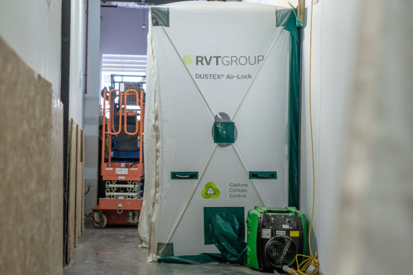 Dust extraction and enclsoure at data centre refurb works