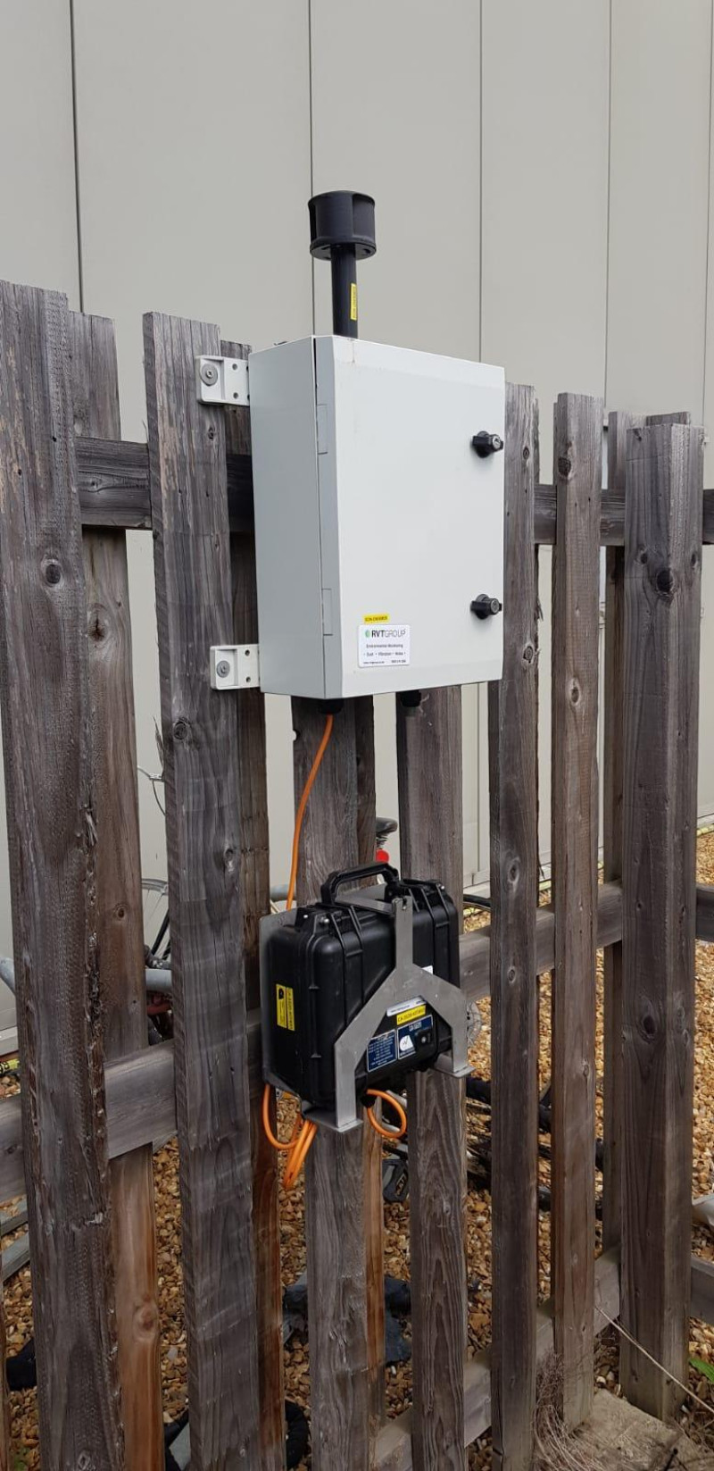 Dust monitor with battery Graham Const Hinchingbrooke Hospital 1