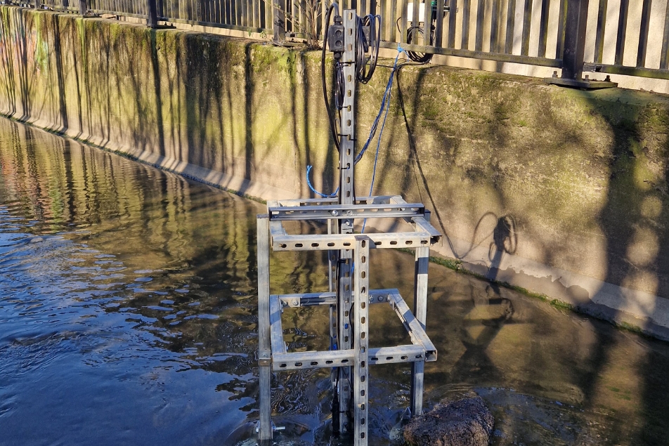 In-stream monitoring in action