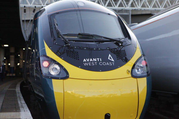 Avanti-Voyager-Train