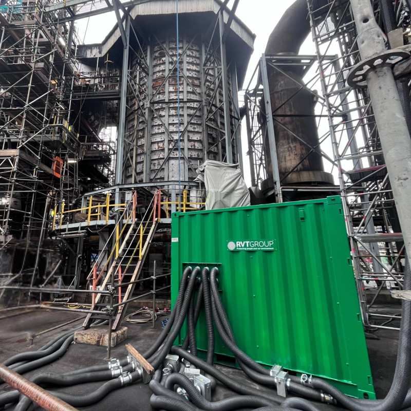 D1200 with multiple extraction points at a leading oil refinery