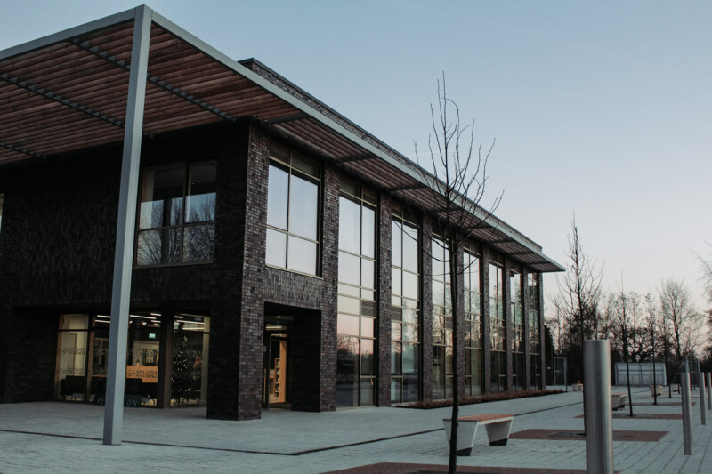 Robert Mays School