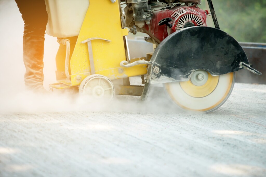 concrete cutting causing dust