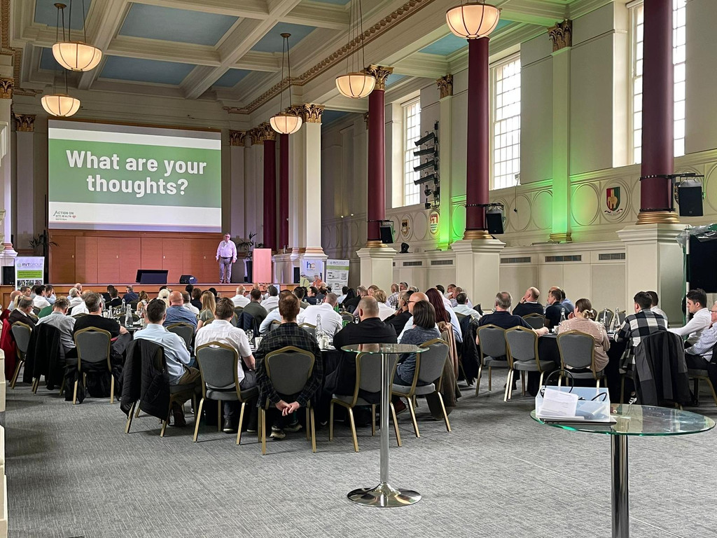 room-of-people-AOSH-event